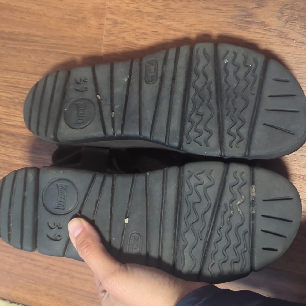 Camper Black Sandals - Picture 9 of 10